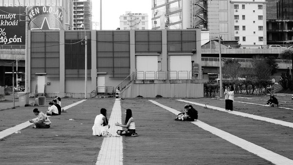 How are UK businesses managing remote work challenges?